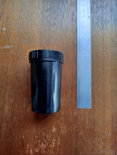 Коробочка, футляр из СССР (Карболит ?)