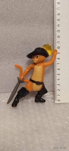Коллекционная игрушка из Макдональдс. Кот в сапогах. 2011г. 17