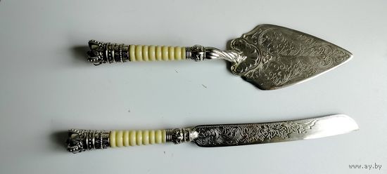 Лопатка с ножом для торта. 1970-ые. Медь, серебрение.