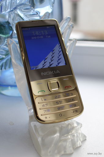 ЗОЛОТОЙ ТЕЛЕФОН NOKIA 6700