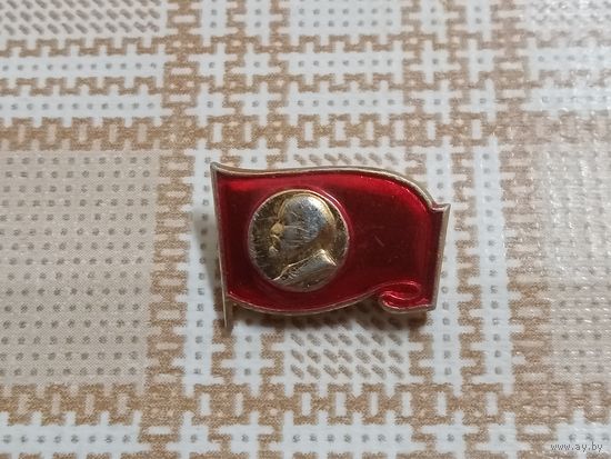 Значок. Ленин.