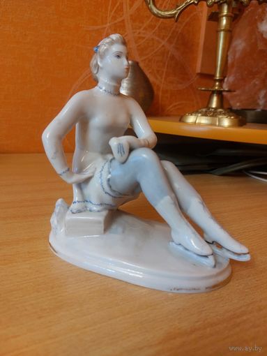 Конькобежка. ЛФЗ. С рубля без мпц.