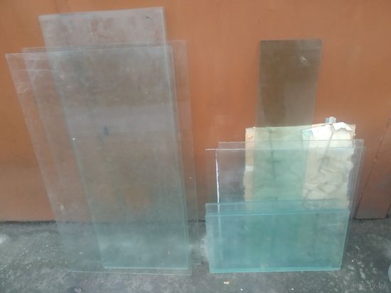 Стекло мебельное СССР с выемкой для открывания или под полку