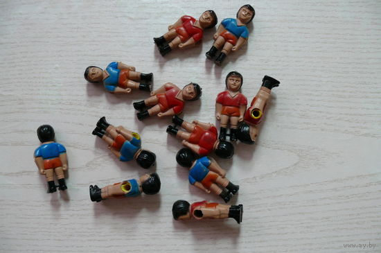 Футбол, фигурки футболистов от настольной игры; 12 шт.