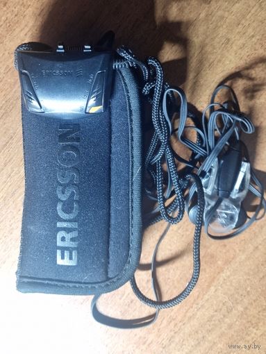 Гарнитура с радио для мобильного телефона Ericsson.