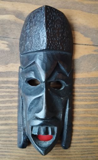 Маска Человек (высота 11.5 см), дерево