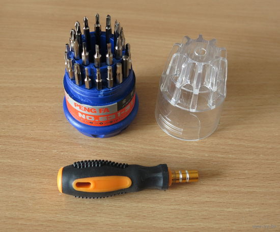 Набор бит для точных работ с рукояткой новый