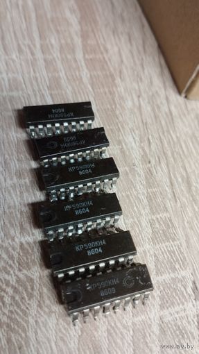 КР590КН4