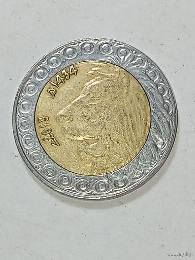Алжир 20 динар 2013 года .