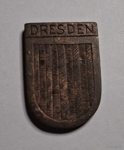 Знак Дрезден Dresden очень старый (2-я мировая?)