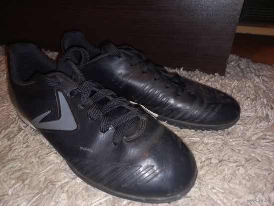 Бутсы футбольные 38-37 размер