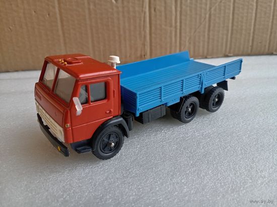 Машинка КАМАЗ