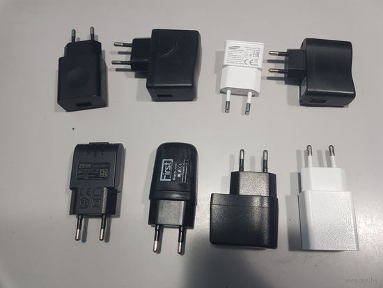 Зарядные кубики для смартфона, 5в 1а, без кабелей, цена за 1 шт.