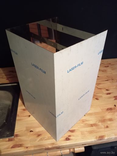 - Короб от вытяжки на кухню блестящая поверхность под плёнкой