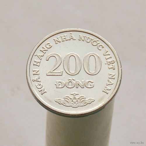 Вьетнам 200 донгов 2003