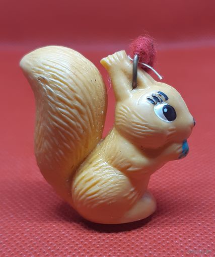 Игрушка Белочка, резина. СССР