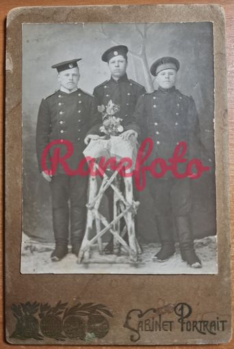 1910-е Кабинет-портрет солдаты студийное фото типажи ретро