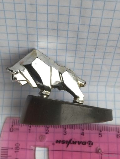 Статуэтка зубр