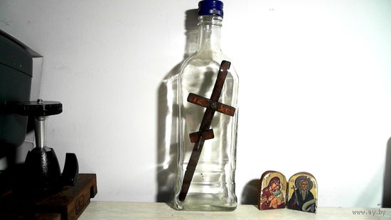Крест в бутылке