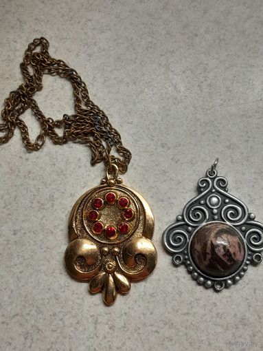 Винтажные кулоны Рекорд