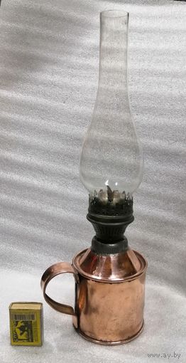 Медная керосиновая лампа со стеклом. "Артель Москва". Примерно 1930-тые годы. .