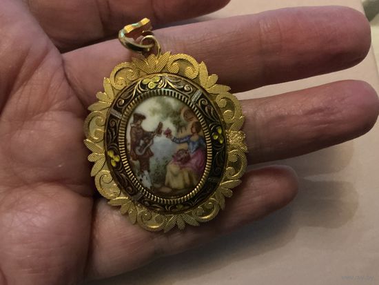 Кулон Свидание стиль Лимож оправа Дамаскин Испания винтаж