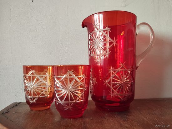 Кувшин рубиновые Звёзды (объём 1.5 л) и 2 стакана (250 мл). СССР