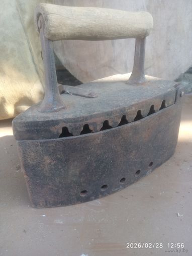 Старинный Утюг