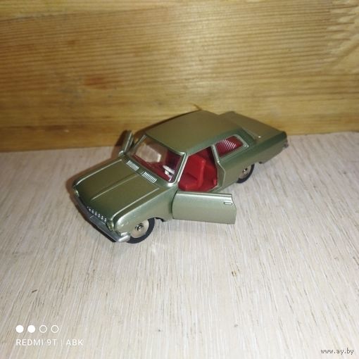 Opel Rekord .Dinky Toys.1:43