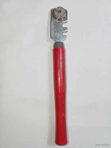 Стеклорез Алмазный , шестироликовый , марки  " Bohle Jobo "  Германия . С рубля .