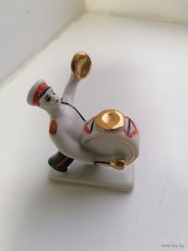 Статуэтка Суворовцы на параде, барабанщик