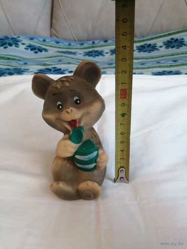 Игрушка резиновая мишка