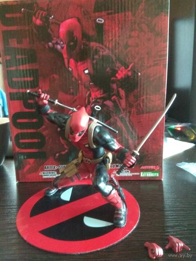 Deadpool фигурка