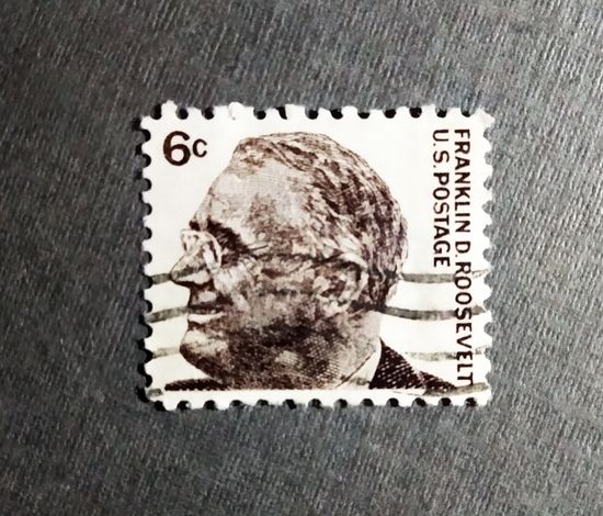 Марка США 1966 год Рузвельт