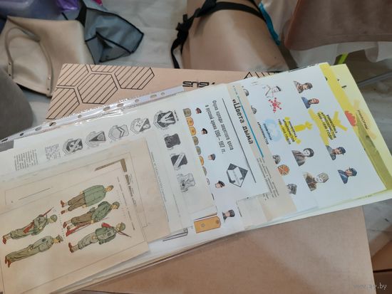 Военная форма и знаки различия. Артиллеристы и общевойсковые.