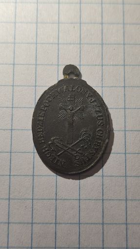 Католический медальон