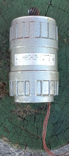 Двигатель 220В~, 60Вт, скорость(об/мин) 1350, размер 90x150m165, АВЕ-052-4МУ3