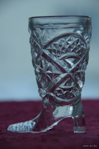 Рюмка - сапожок хрустальный ( целая ) 8 см