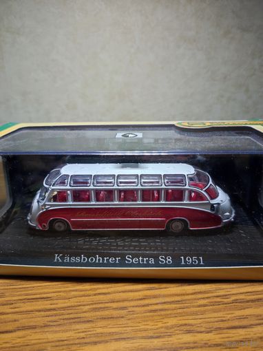 Коллекционный автобус 13.5 см