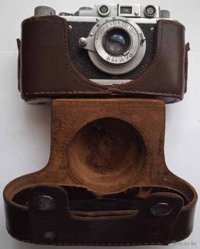Фотоаппарат с дальномерным объективом ФЭД 1:3,5 F=50 мм