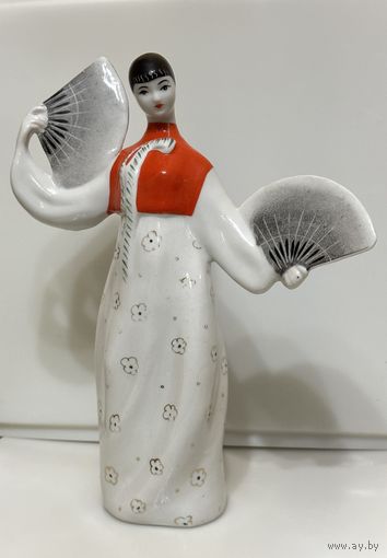 Кореянка с веерами, Полонное