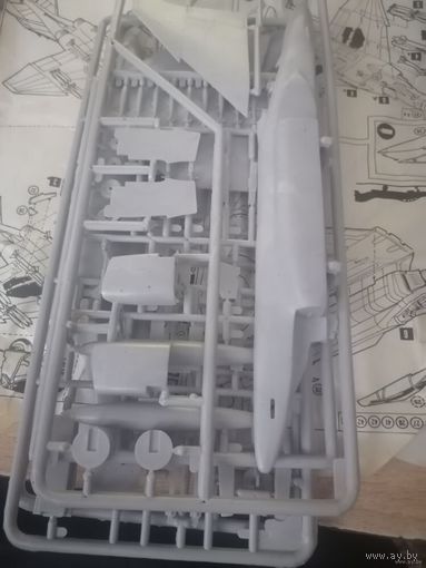 Сборная маштабная "-модель самолета.Всепогодный истребитель