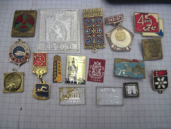 Лом значков/1 с рубля!