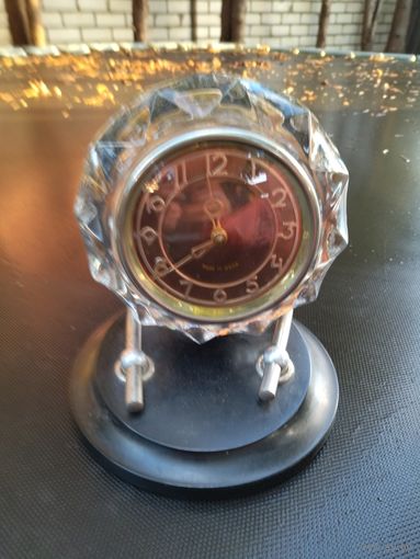 Часы настольные