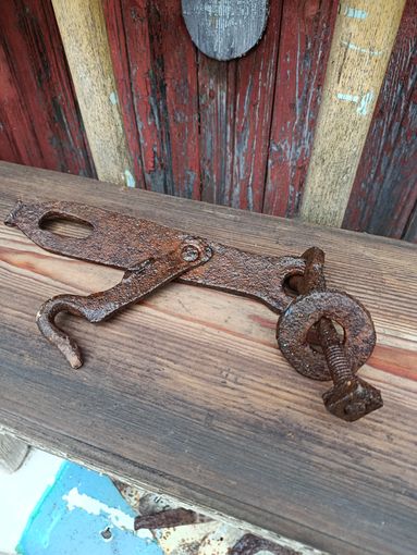Щеколда с крюком конец 19 начало 20 веков