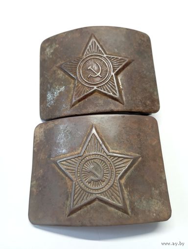 Две армейские пряжки СССР.Одним лотом.Латунь