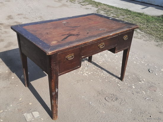 Стол старинный