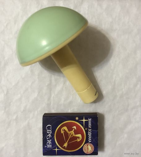 Приспособление для штопаний носков, колготок. Грибок.