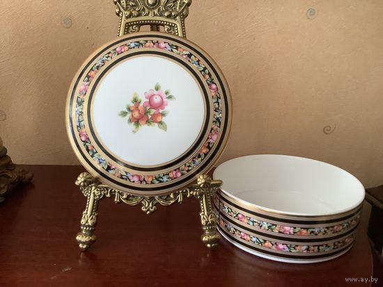 Шкатулка Цветы редкая серия Clio Wedgwood Англия винтаж