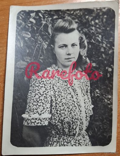 1950-е Девушка в платье ретро типаж